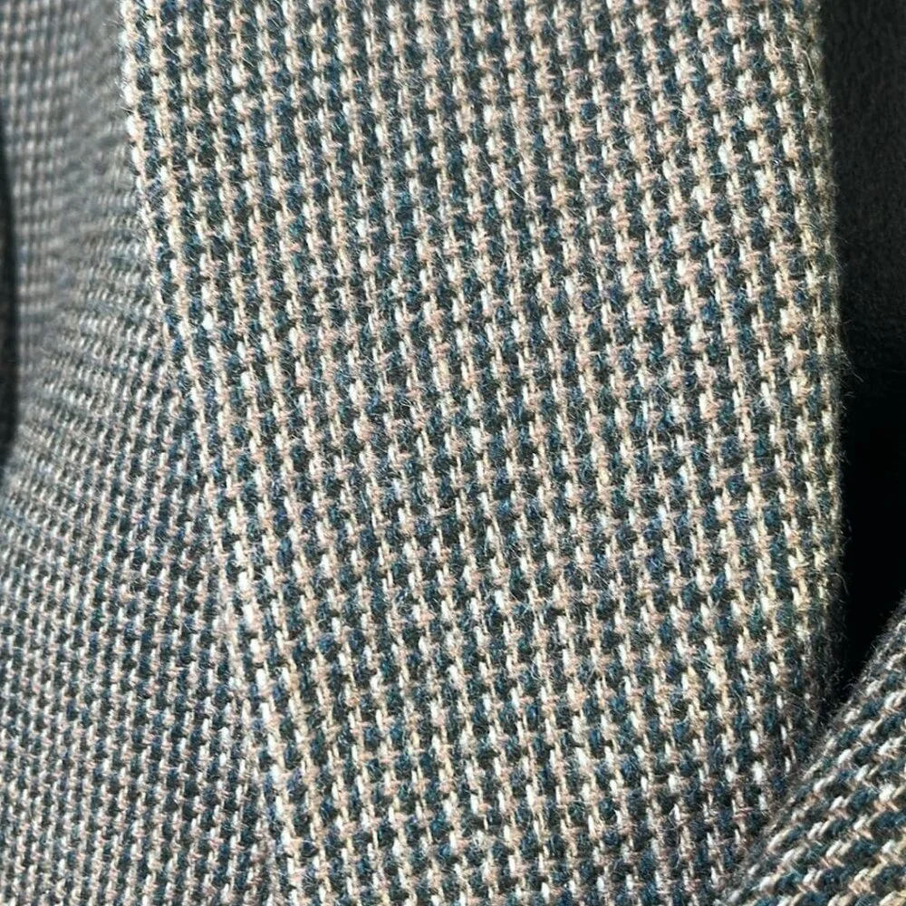 JD Christopher Lambswool Blend Sports Coat 48L W/Elbow Pads and‎ Leather Buttons